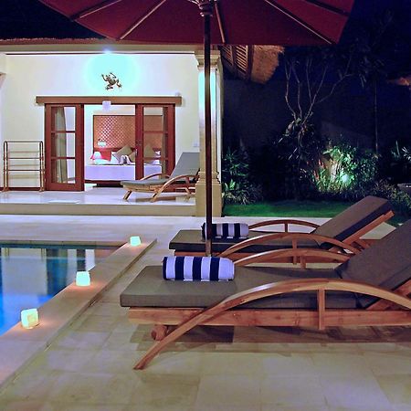 Villa Alam Семиняк Екстериор снимка